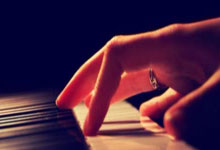 PG娱乐官网：罗体：帕拉蒂奇被拍到现身米兰酒店，有望几周内出任米兰总监.